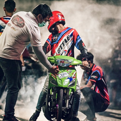 โรงงานผู้ผลิตอะไหล่รถจักรยานยนต์รถแต่ง